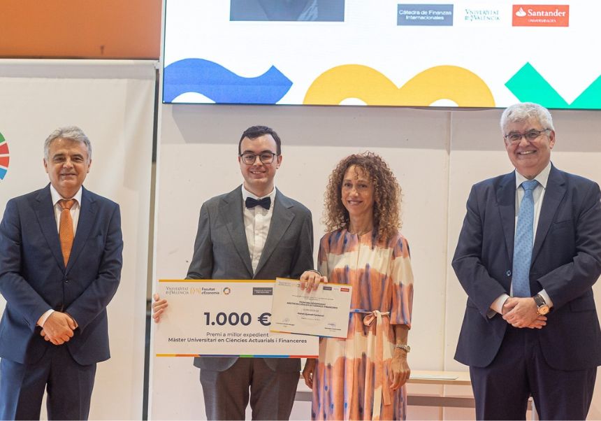 Entrega de los Premios Extraordinarios y Mejores Expedientes de Grado y Másteres